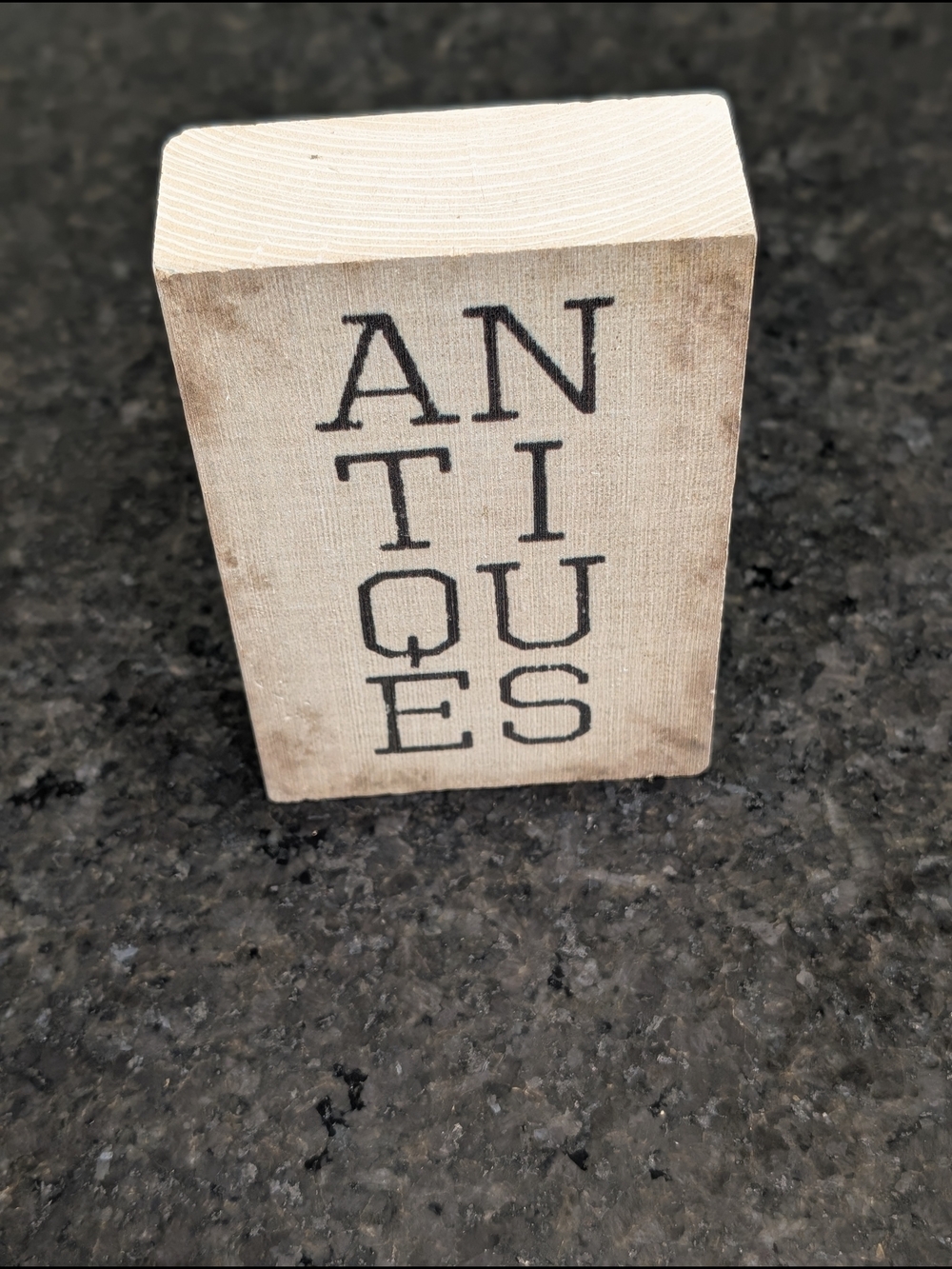 Wooden Block Sign "ANTIQUES"